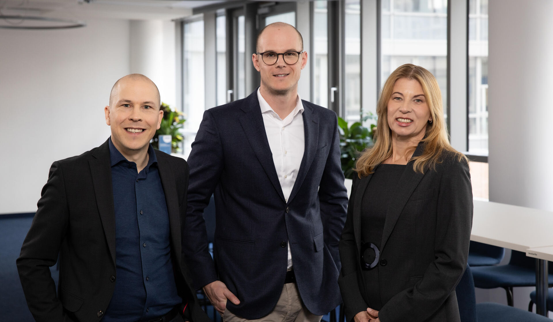 Executive management of aws Fondsmanagement GmbH, from left to right: Patrik Cesky, Markus Jandrinitsch, and Nina Dohrau.